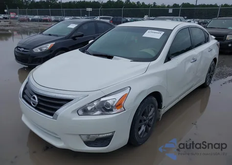 2015 Nissan Altima 2.5/S/Sv/Sl из США, поврежденный, VIN 1N4AL3AP0FN916185